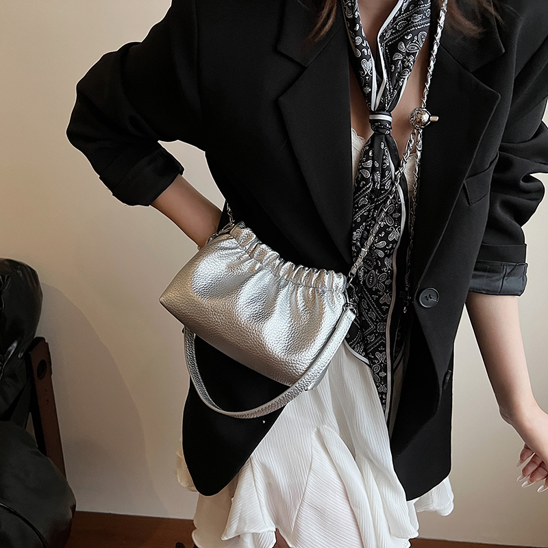 LEFTSIDE 2025 Nowe Luksusowe M – Mini Purse Chain recenzja i cena