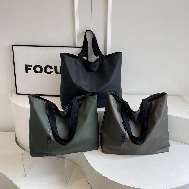 Torby podróżne, torby na basen – Women Bags Coach recenzja i cena