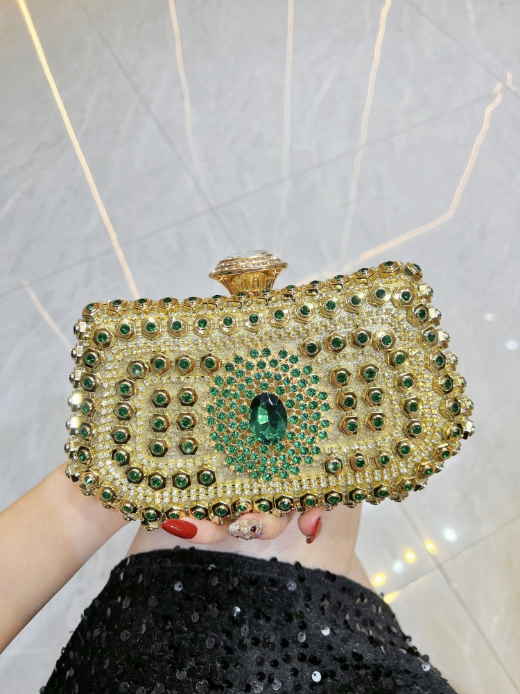 Nowa błyszcząca torebka z dżet – Mini Purse Chain recenzja i cena